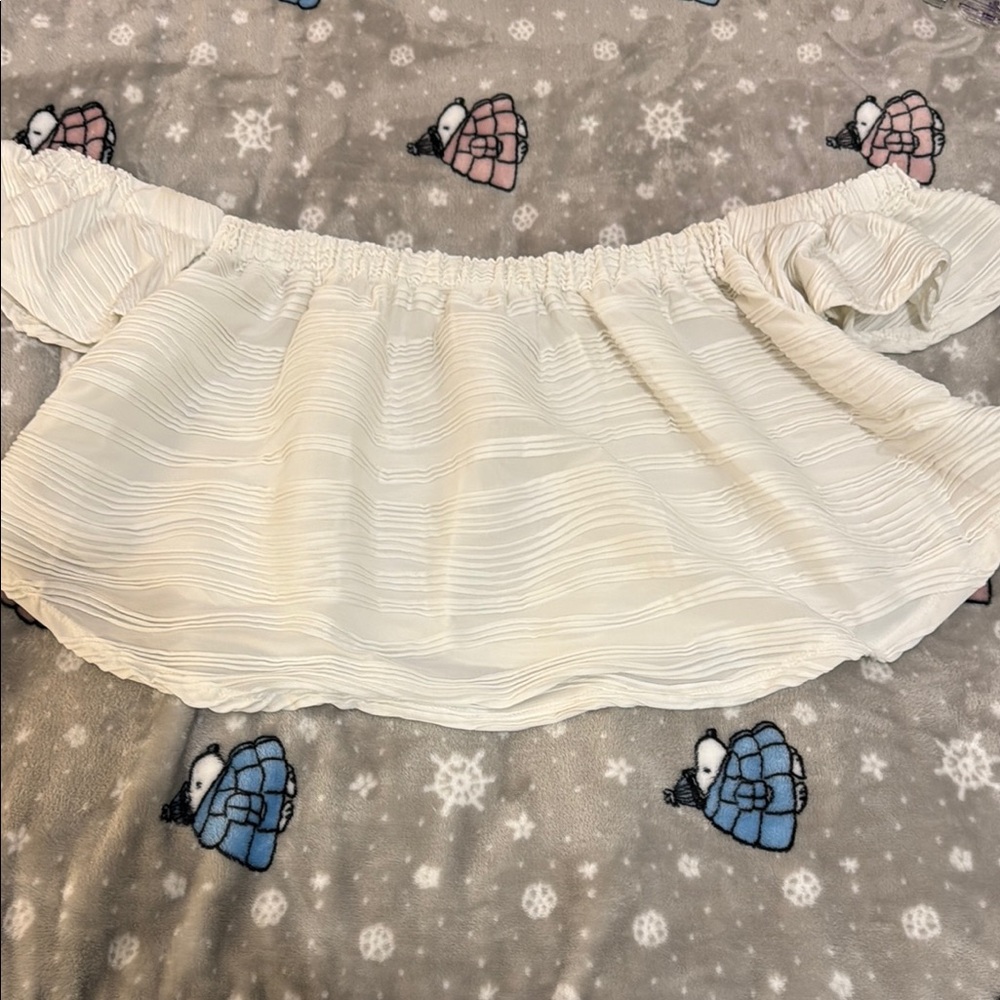 Elegant white Off-Shoulder Women's Top